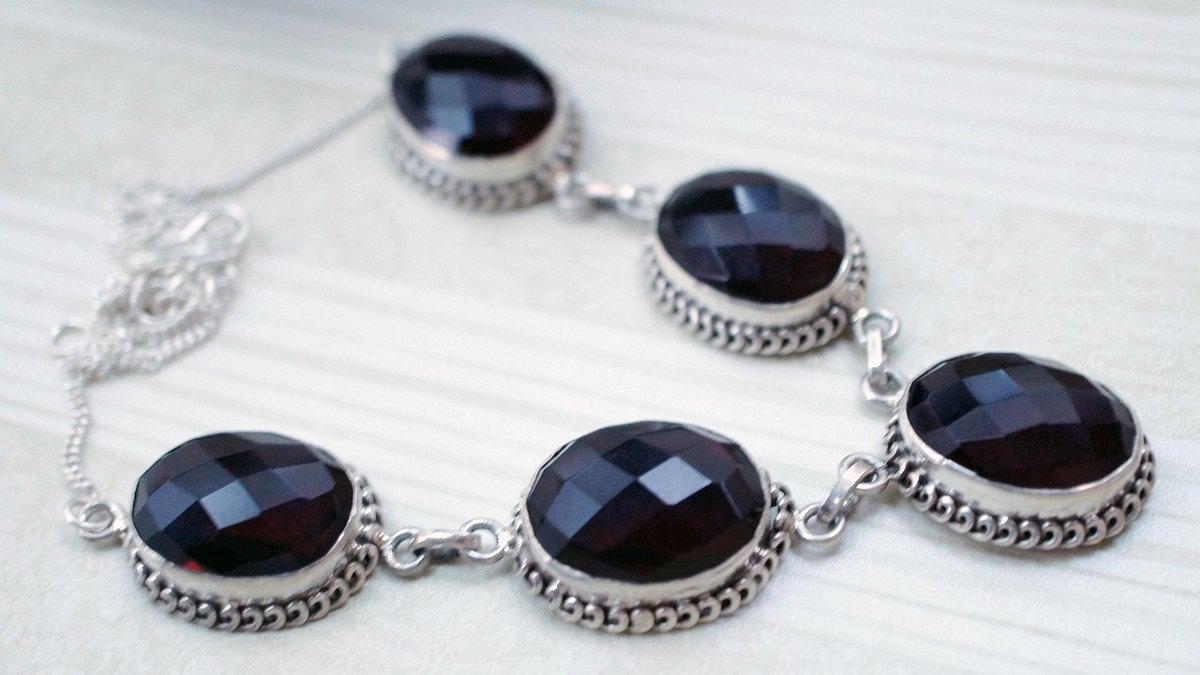 Behind the Bench: How Artisan Jewellery Is Made