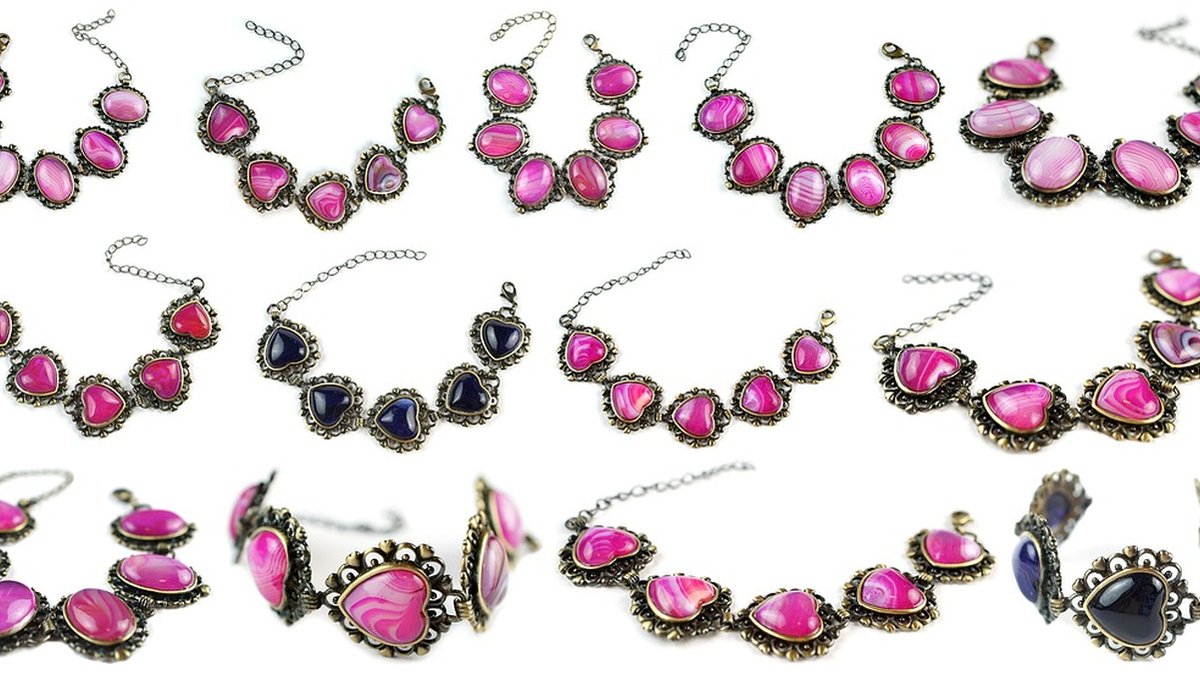 How to Choose the Right Gemstone for Your Skin Tone