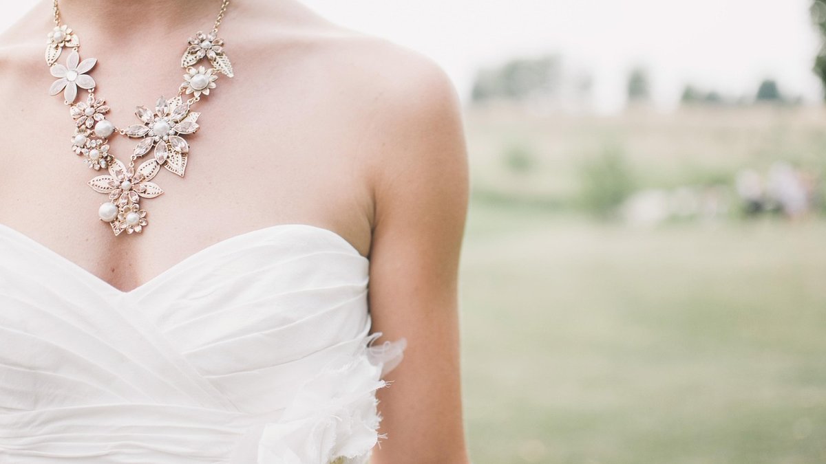 Jewellery Gifts for People Who Rarely Wear It